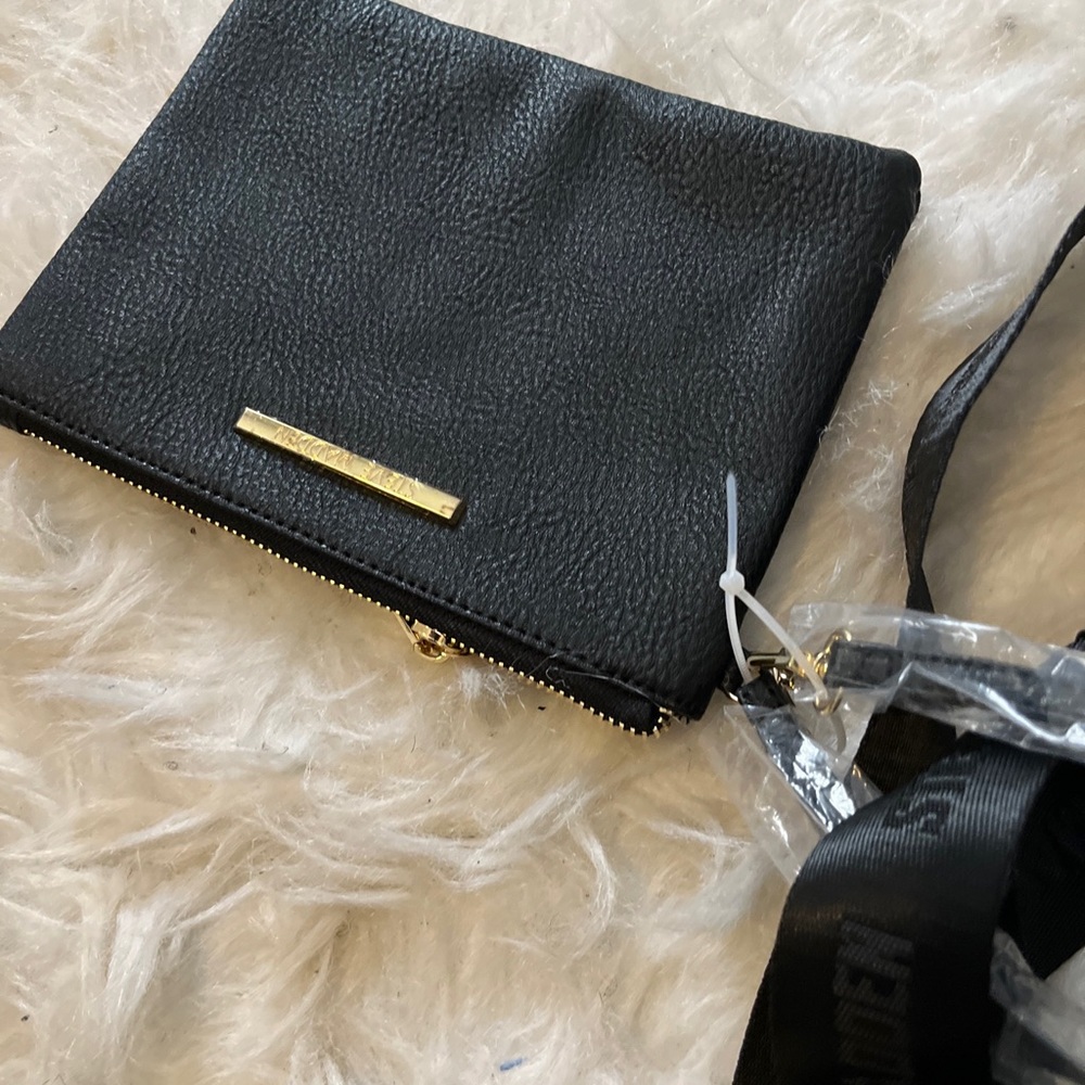 STEVEN MADDEN BGYM DUFFLE BAG - Picture 5 of 9